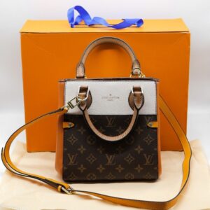 [국내배송]루이비통 모노그램 폴드 PM 토트 숄더백