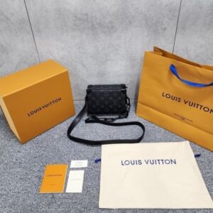 [국내배송]루이비통 미니 소프트 트렁크백