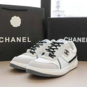 [국내배송]샤넬 패브릭 스웨이드 카프스킨 스니커즈 화이트앤그레이