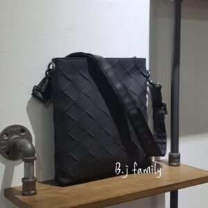 [국내배송]보테가 베네타 메신저백