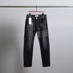 [국내배송]톰브라운 사선완장 도그 프린팅 융기모 흑 청바지