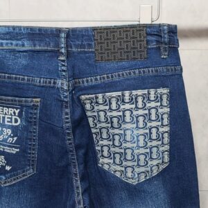 [국내배송]버버리 멀티로고 워싱 청바지