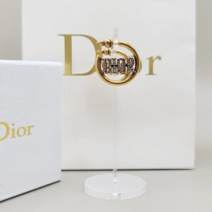 [국내배송]디올 로고 트라벨 링 이어링