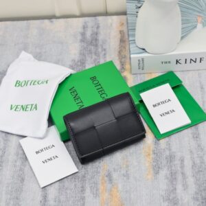 [국내배송]보테가 베네타 폴더형 카드 케이스