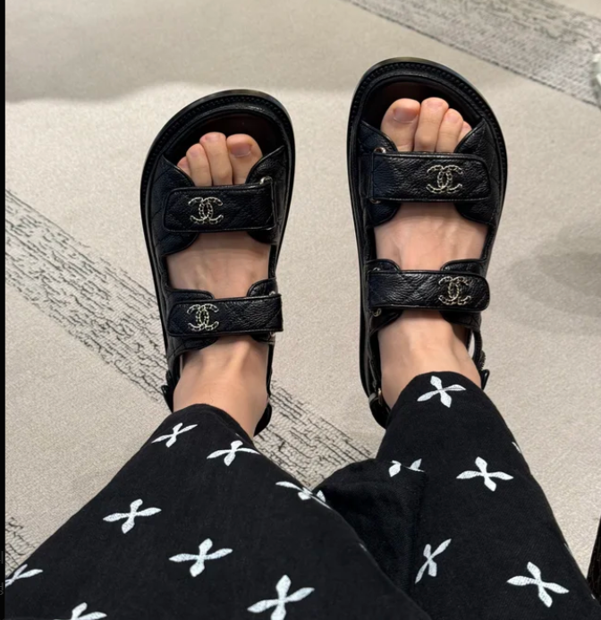 샤넬 벨크로 샌들 레플리카